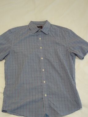 UNTUCKit Short-Sleeve Check Shirt in Blue and White